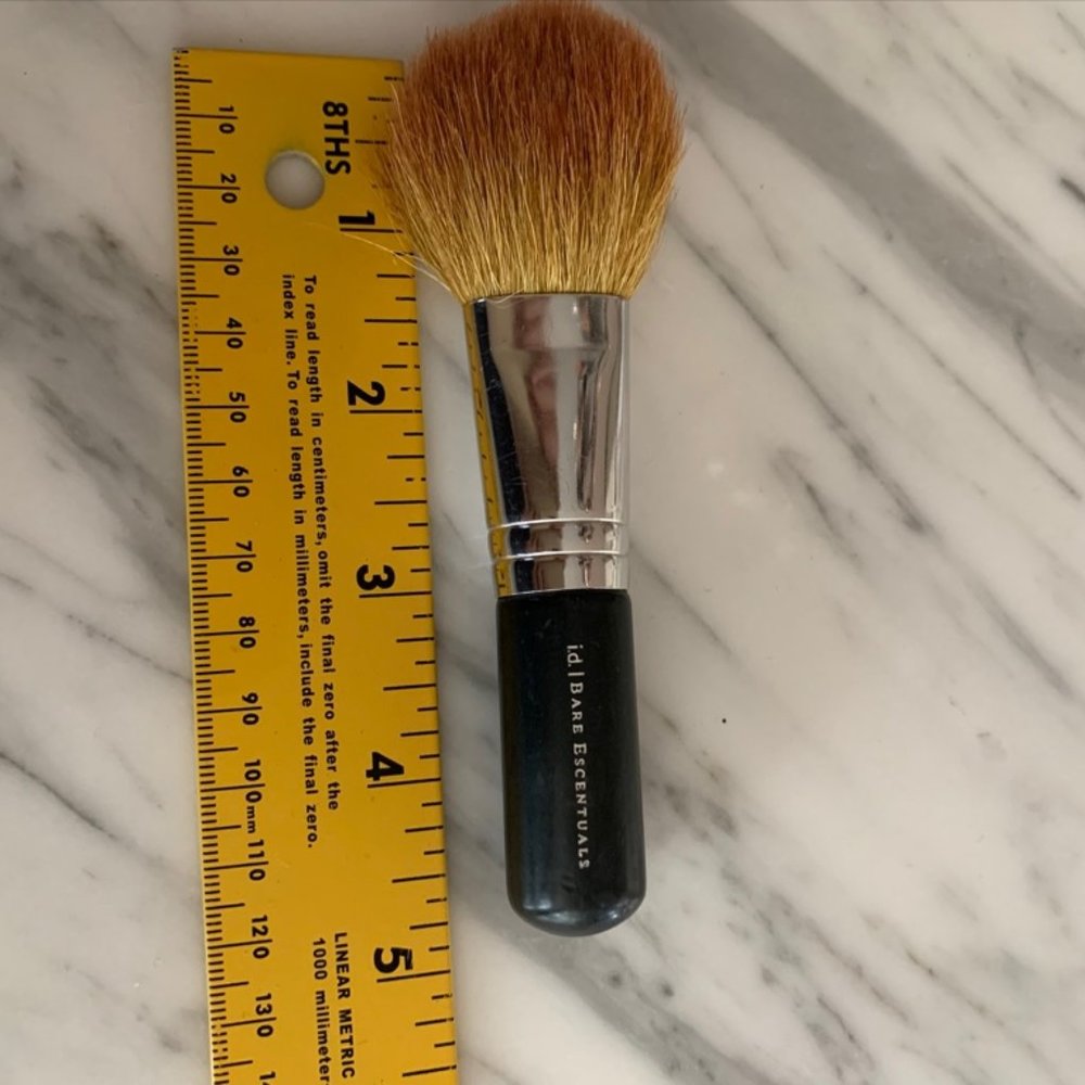 Bare Escentuals Flawless Application Face Brush